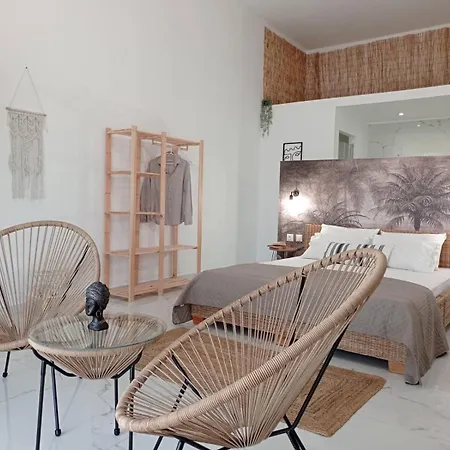 Guest house Maistrali 2*